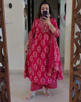 The outfits in your images showcase beautiful traditional kurta sets with a contemporary touch! Here are the details based on your uploads: