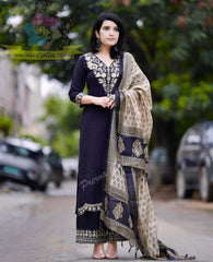 New launch
Experience the perfect mix of fun and sophistication with our brown cotton khadi suit set - a wardrobe must