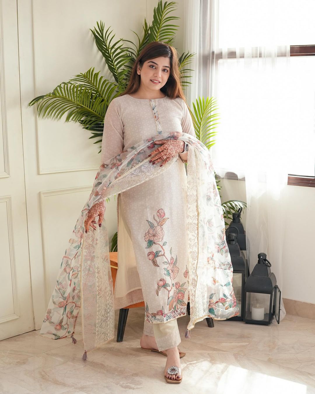 Ivory Floral Print Premium Muslin Suit Set | Organza Lace Dupatta Handwork Festive Wear