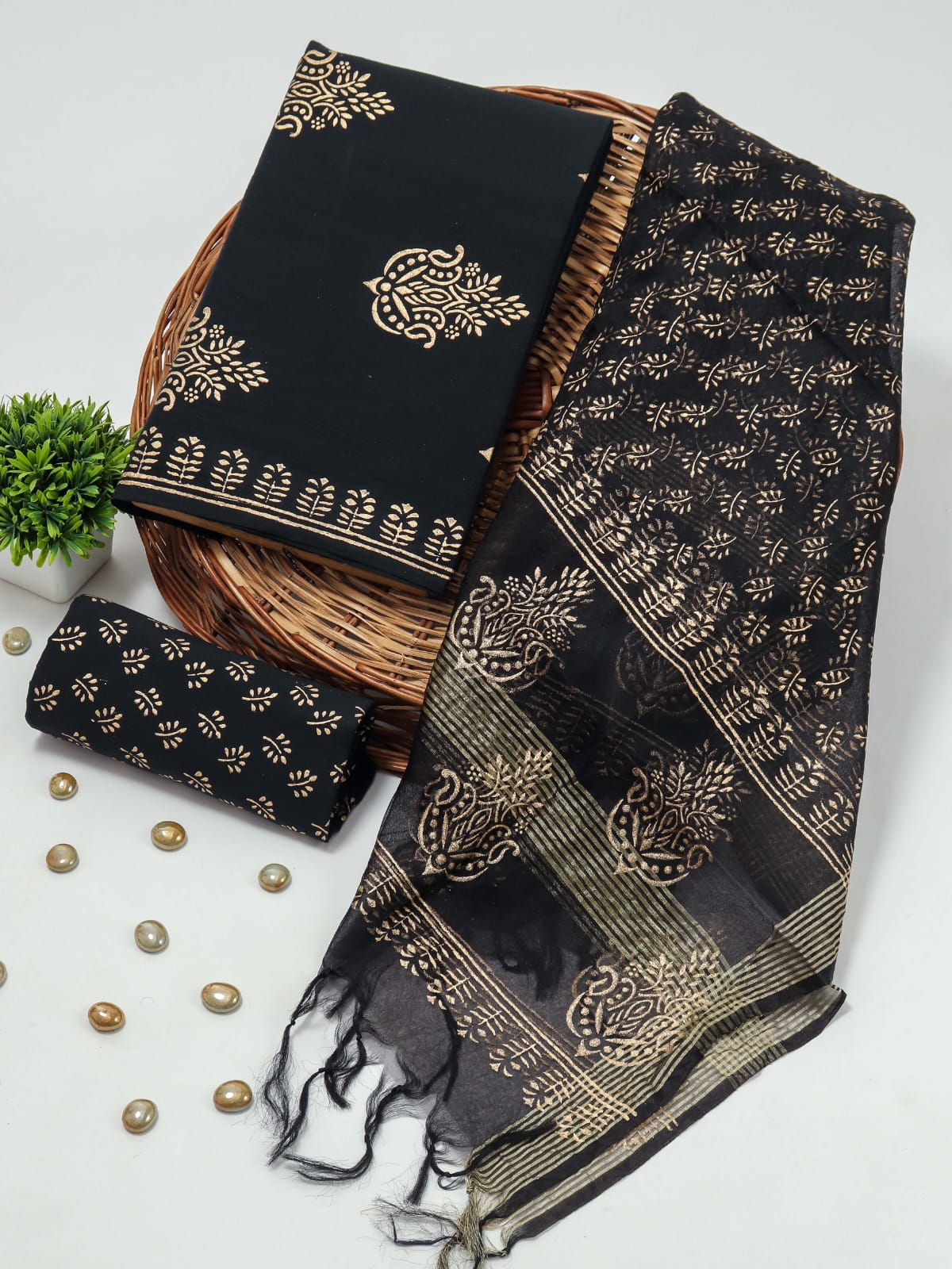 New Floral Hand Block Printed Cotton Suit With Organza Dupatta(BFOR59)
