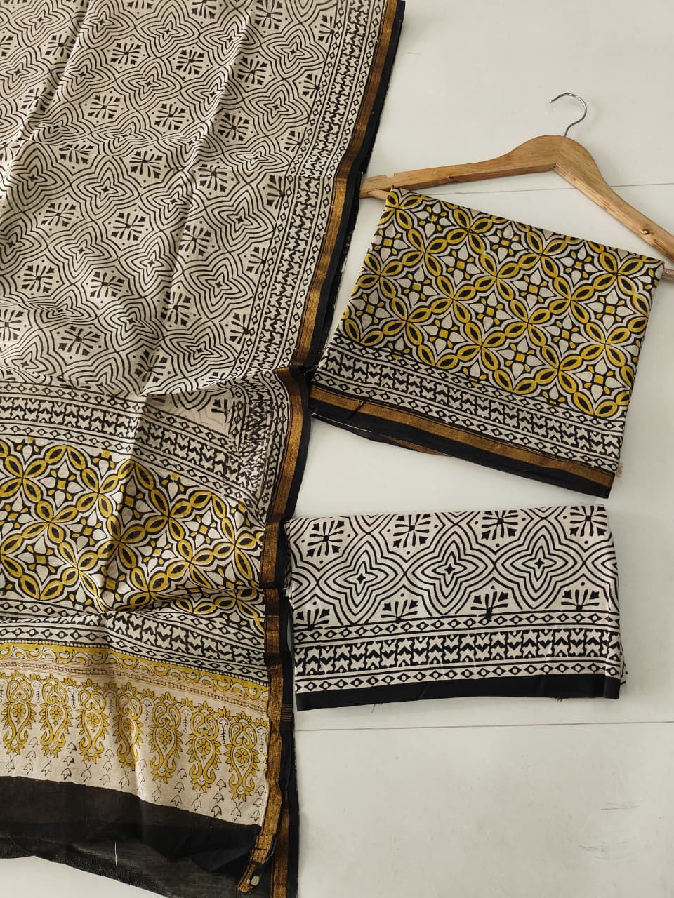 EXCLUSIVE HAND BLOCK CHANDERI SILK SUIT SET WITH CHANDERI DUPATTA