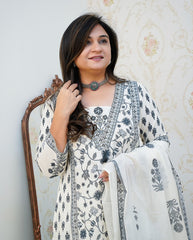 New loral Motif Printed Cotton kurta Set the kurta and Pleated Salwar and Soft Cotton Dupatta