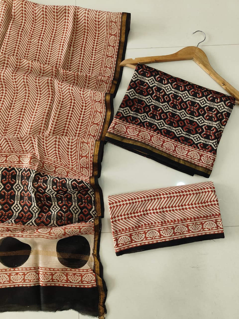 EXCLUSIVE HAND BLOCK CHANDERI SILK SUIT SET WITH CHANDERI DUPATTA