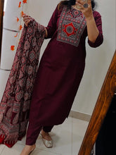 New launch
Premium Rich Azrak Cotton Suit