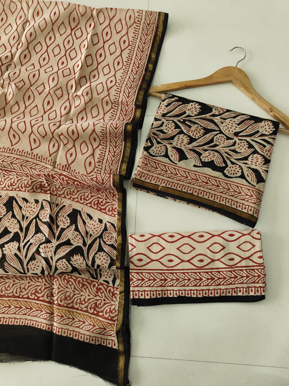 EXCLUSIVE HAND BLOCK CHANDERI SILK SUIT SET WITH CHANDERI DUPATTA