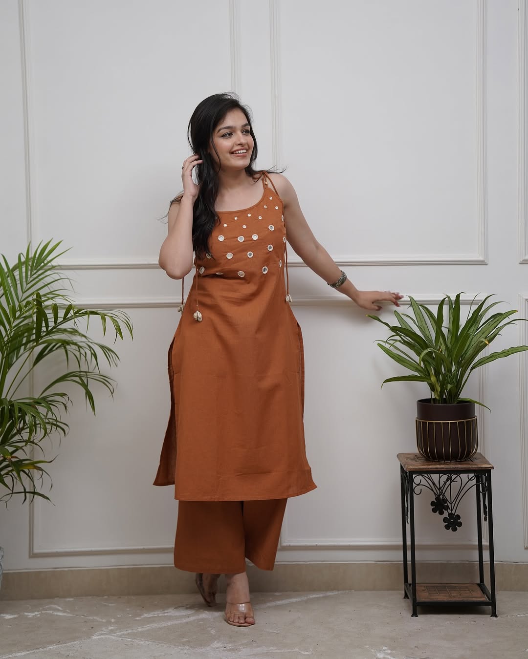 *This Time we are launching. One of the best beautiful three colours cotton slub cord set for Gorgeous ladies*
*In this design you will see sleeveless kurta and elegant mirror work