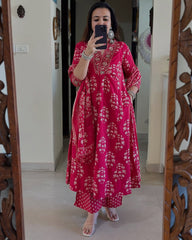 The outfits in your images showcase beautiful traditional kurta sets with a contemporary touch! Here are the details based on your uploads: