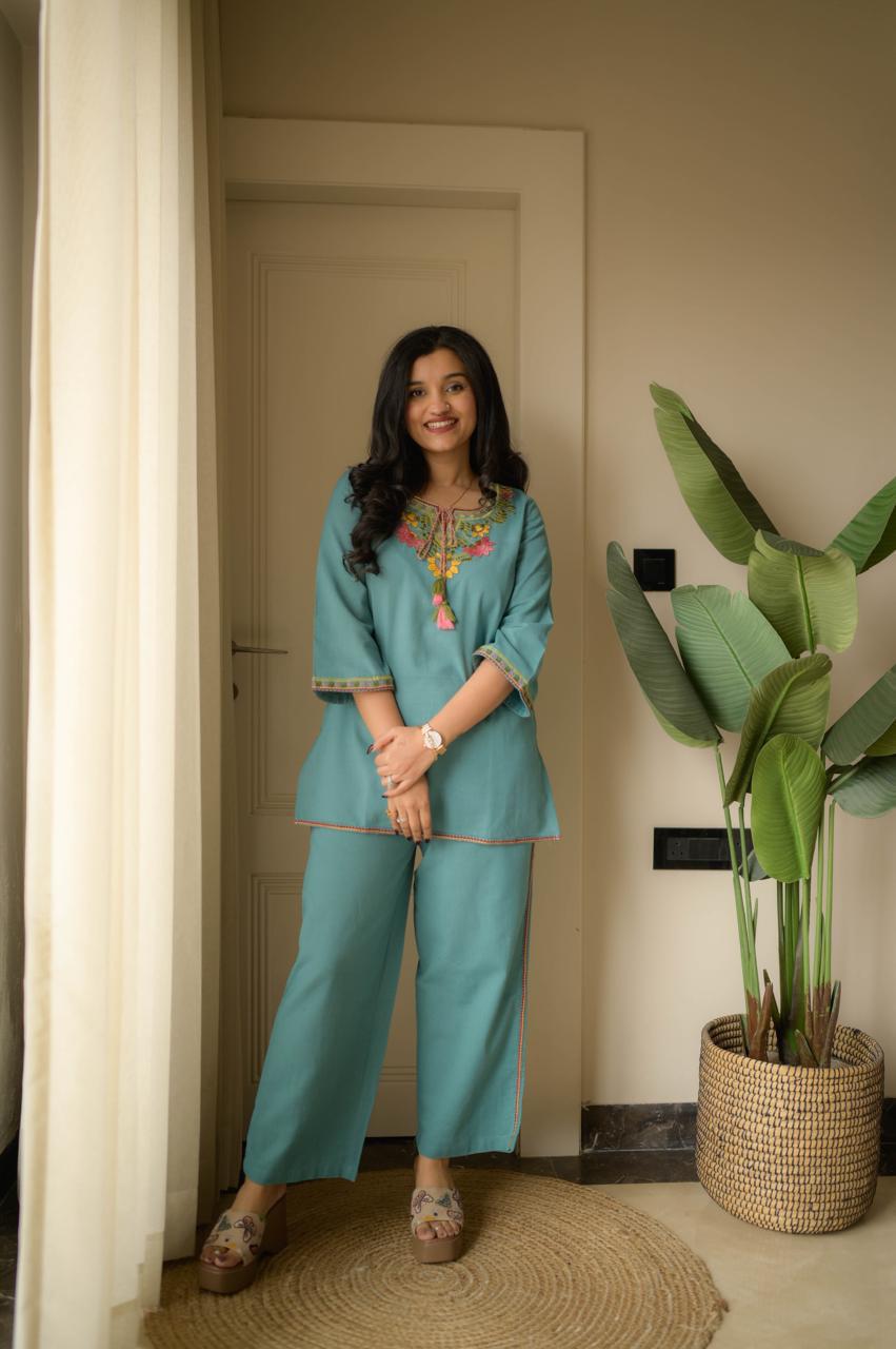 Teal Blue Embroidered Kurta Pant Set for Women – Elegant Traditional Outfit