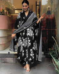 Enjoy This Wedding Season with our Very Beautiful Anarkali suit Set..