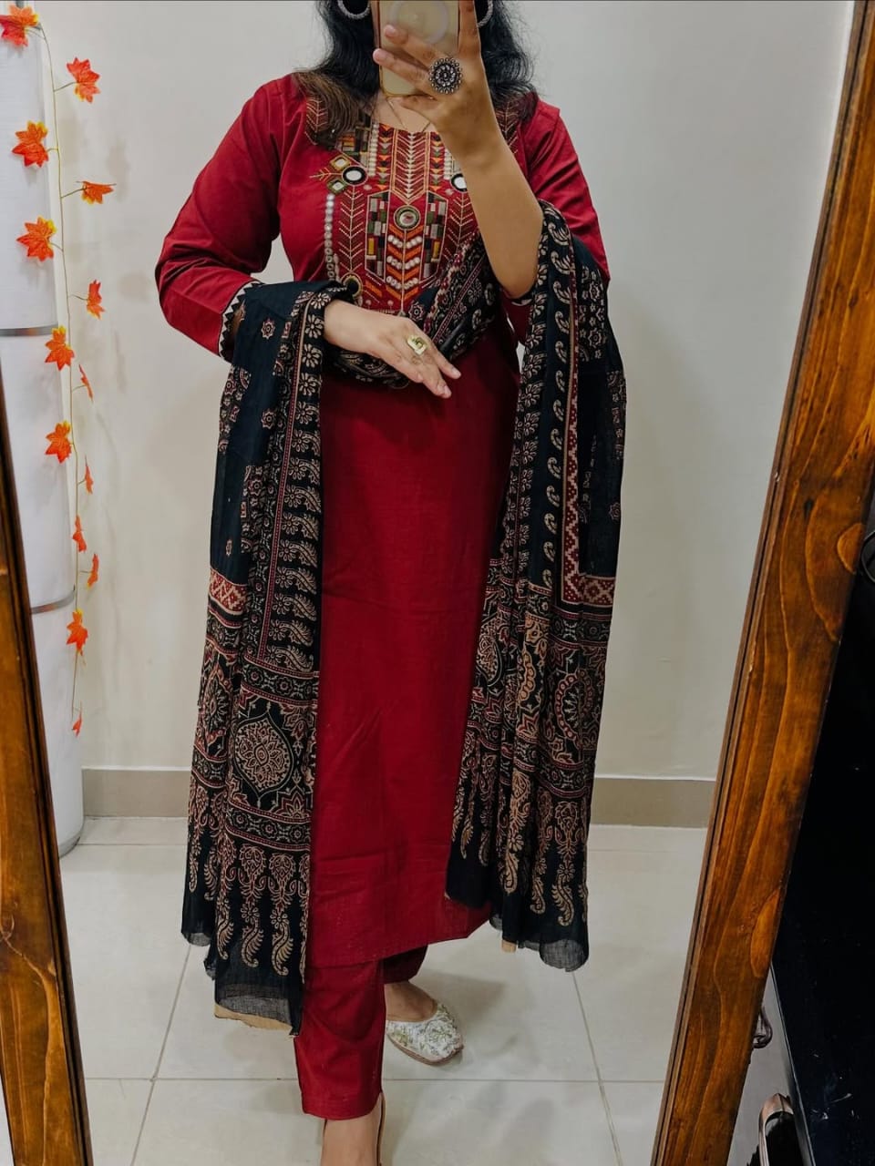 NEW COLLECTION LOUNCH
Pure fine Cotton fabric   heavy embroidery  Kurti with Pant with cotton 100-100 Dupatta*