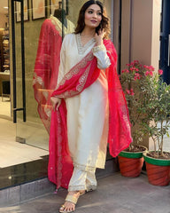 *NEW HEER SUIT SET*

*BRAND SHOWROOM PIECE*

*CODING HEVAY Full Work*