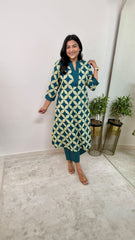 💜 New Design Launch 💜

*Pure Cotton Kurta Pant plazo in Beautiful Floral Prints. Must Have in Your Wardrobe For Your Daily Wear Office Wear*