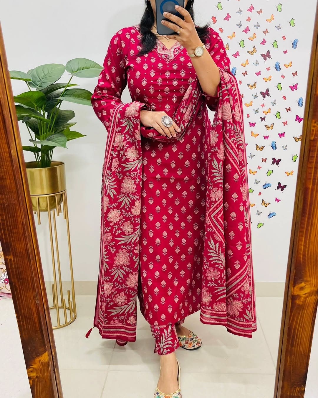 *🌹🌹Pure fine Cotton fabric Embroidery Work Kurti with Pant with cotton 100-100 Dupatta*🌹🌹