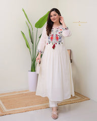We are here to spread some magic to your ethnic Heavy Cotton*

*🌹🌹Pure fine Cotton fabric Embroidery Work Kurti with Pant with cotton 100-100*🌹🌹