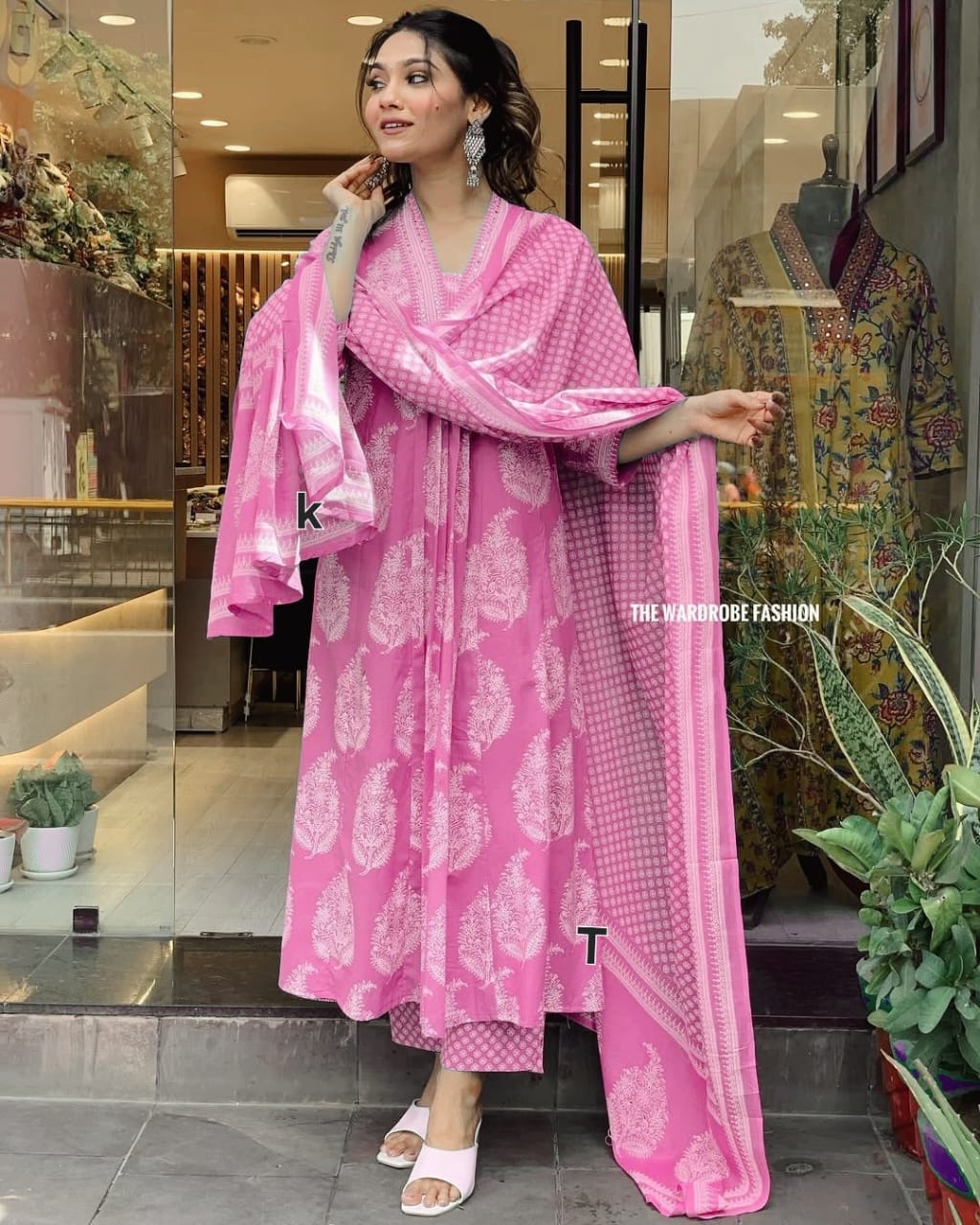 *Cotton 3pis set*

Best Quality products always 

*Premium Heavy Cotton Full Printed Dress With Printed Plazzo With 2.20 Mitter Malmal Printed Dupatta*