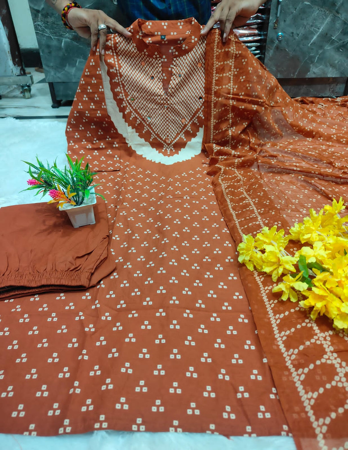 Rust Discharge Print Cotton Kurti Pant Dupatta Set