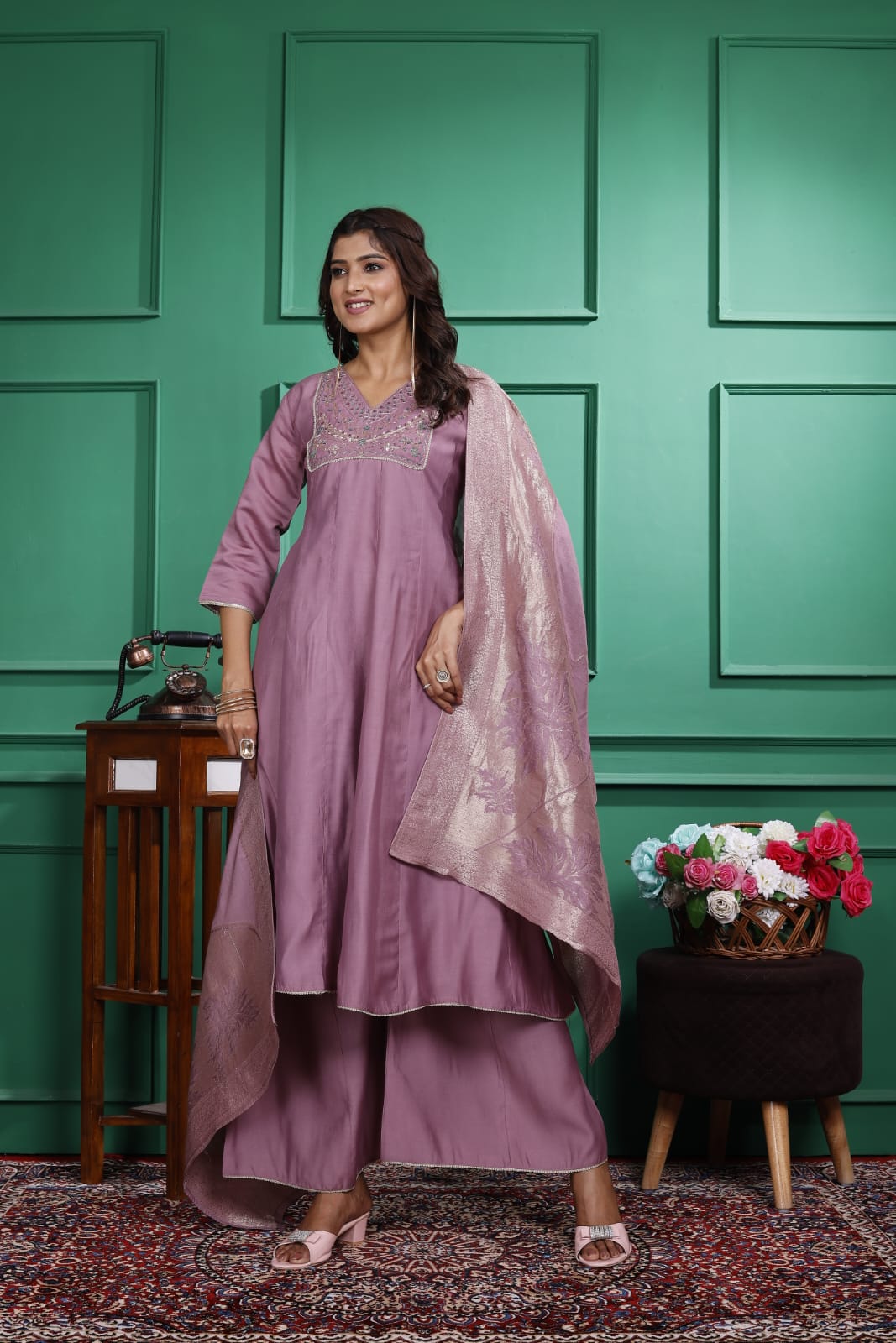 Roman silk with inner kali