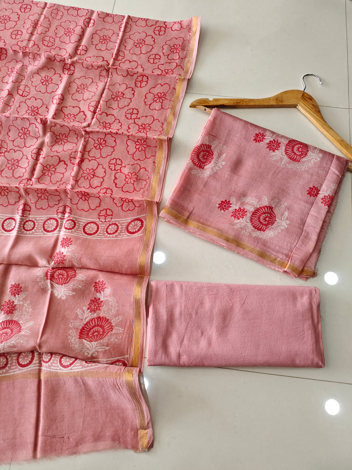 EXCLUSIVE HAND BLOCK CHANDERI SILK SUIT SET WITH CHANDERI DUPATTA