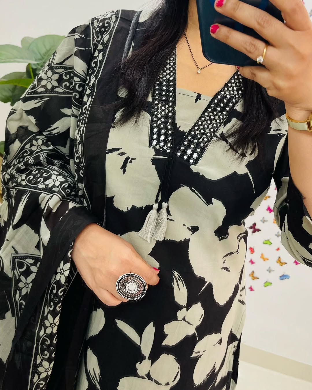 *🧶💫New Designer Floral Cotton Suit set collection*
*Designer Mughal/Kalamkari Fusion Floral print kurti pant dupatta set🌞🌤️*