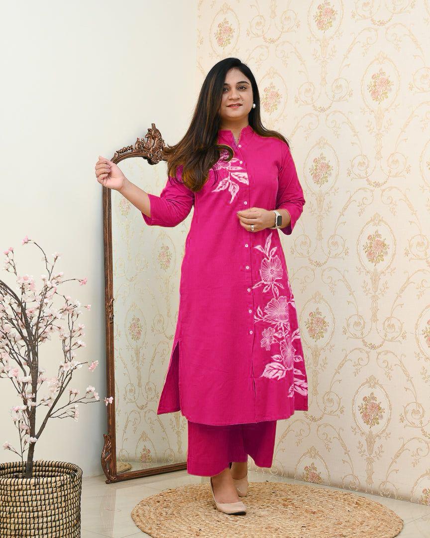 New Launch Alert 
Premium Floral Print Co-ord Set 

Launching elegant Straight-cut Kurti with matching straight pants in a classy Navy Blue floral print! 
Perfect blend of comfort & style for your daily, office & casual wear