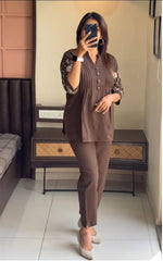 ★Original 
New designer  cotton co-ord set flower embroidery in hand  🪡
Front in pinteks  and button 😀