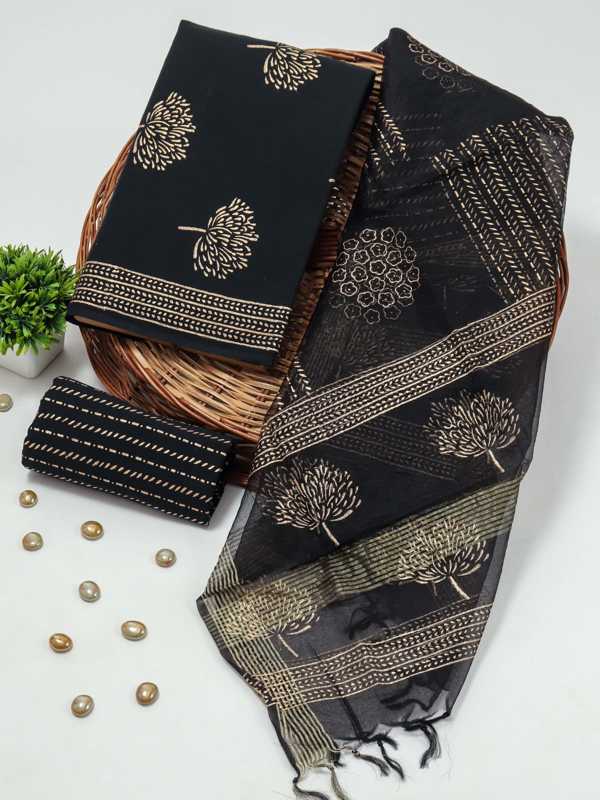 New Floral Hand Block Printed Cotton Suit With Organza Dupatta(BFOR66)