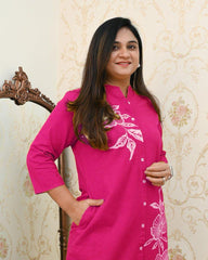New Launch Alert 
Premium Floral Print Co-ord Set 

Launching elegant Straight-cut Kurti with matching straight pants in a classy Navy Blue floral print! 
Perfect blend of comfort & style for your daily, office & casual wear