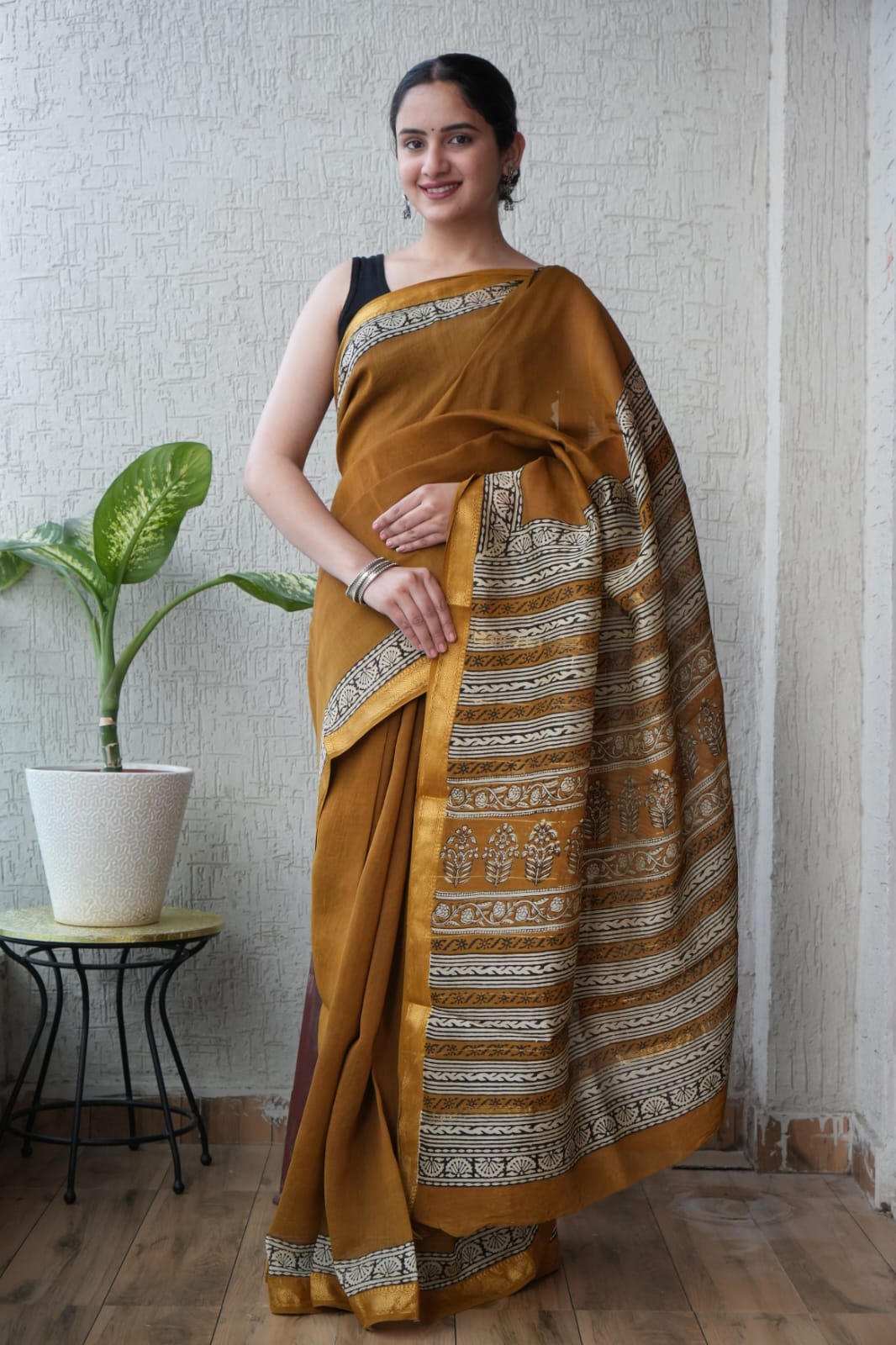 New Designer Hand Block Print Maheshwari Silk Saree (BFMSARE69)