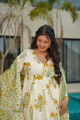 *BEAUTIFUL COTTON PRINTED ANARKALI KURTI WITH BOTTOM 

BEAUTIFUL FRONT BUTTONS AND PUMPUM LACE ON KURTI.

BEAUTIFUL MALMAL PRINTED DUPATTA.
2.25 METER.