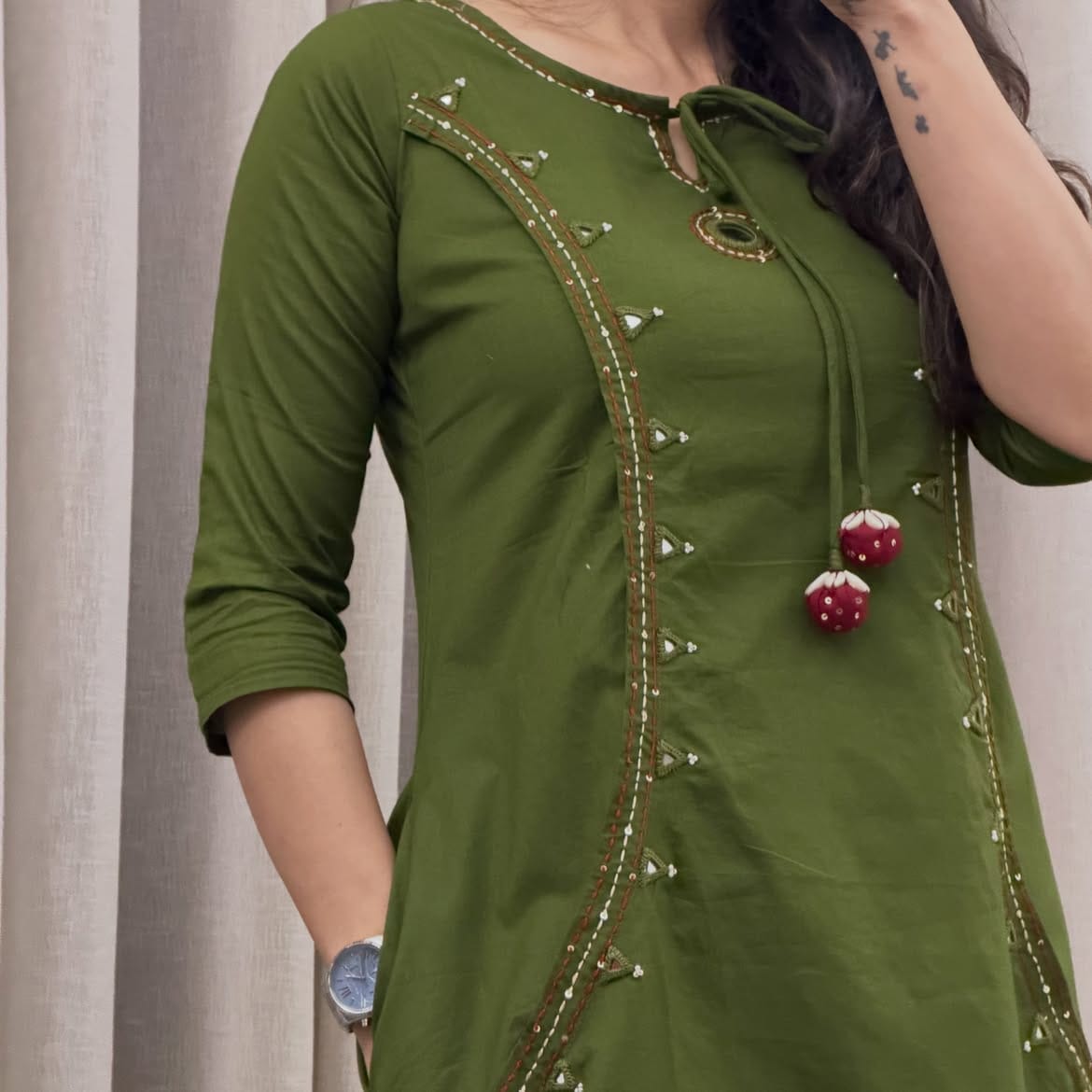 Green Embroidered Kurti with Pant & Malmal Dupatta