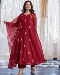*NEW SPECIAL PANKHUDI SUIT SET*

*Premium chinon fabric Kurti Pant & Dupatta *