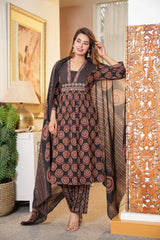 *NEW LAUNCHING *

*We are Launching a Very Beautiful classic Design For Wedding Festive*

*Kurti have very Beautiful embroidery work kurta with pants and mulmul printed dupatta*