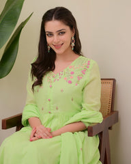 *New Launch*
❤️❤️❤️❤️❤️❤️❤️❤️

🌸KURTA PENT WITH DUPATTA SUIT SET🌸