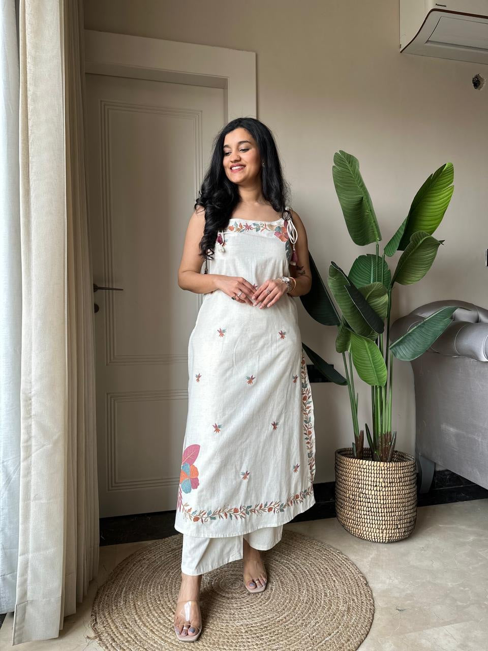 White Heavy Embroidery Sleeveless Cotton Flex Kurta Pant Set
