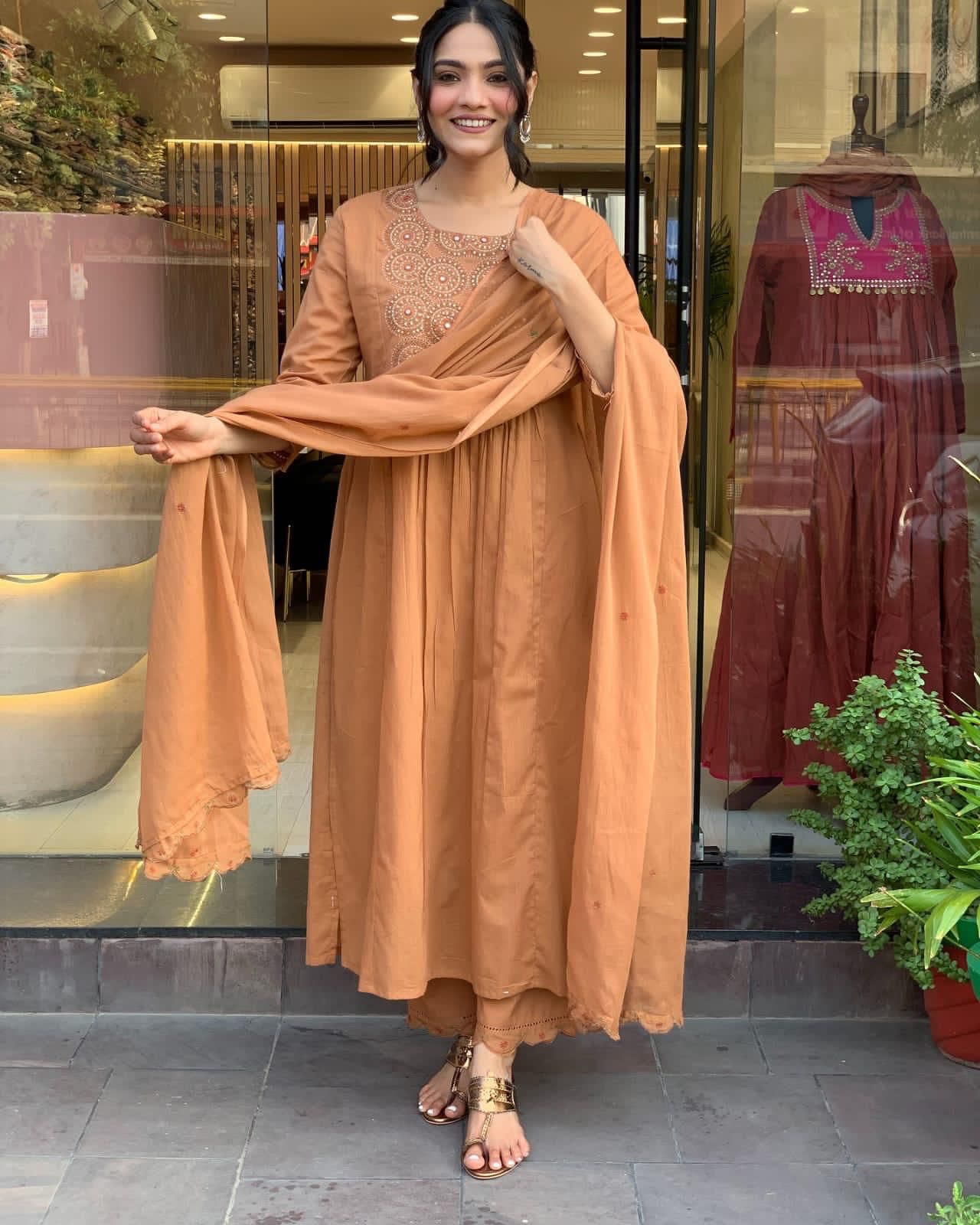 ❣️❣️❣️❣️❣️❣️❣️❣️❣️❣️

*New Launch*


Look straight out of a dreamy movie set as  you turn around and walk in this elegant flaired suit ! The perfect of traditional wear