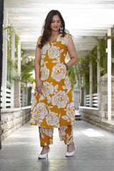Make a dazzling statement with ths cotton nd plazo with beautiful crafted in premium cotton
Both side pocket in kurta 
V neck stunning pattern 
Mega sleves attached 
It features