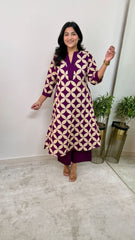 💜 New Design Launch 💜

*Pure Cotton Kurta Pant plazo in Beautiful Floral Prints. Must Have in Your Wardrobe For Your Daily Wear Office Wear*